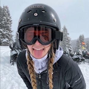 Meet your Posher, Hannah